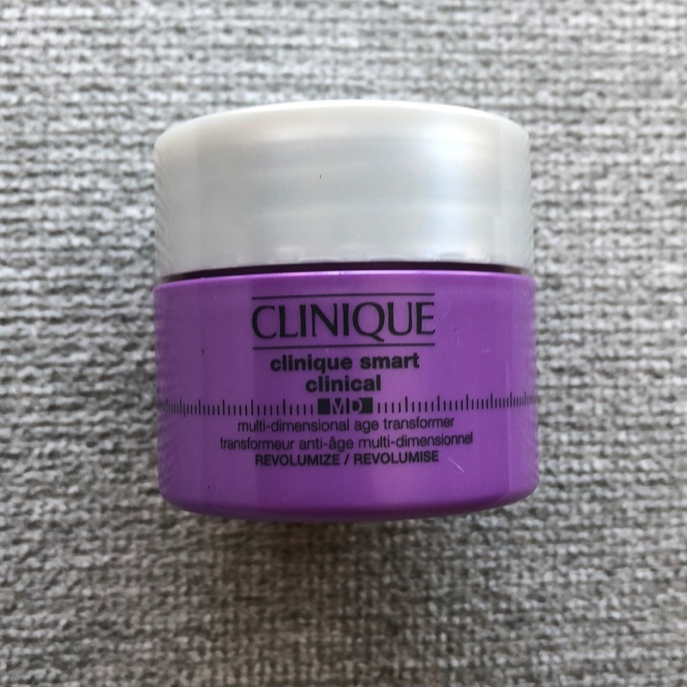 Clinique Smart Clinical Revolumize